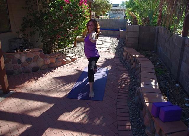 适合女性每天练习的10个瑜伽体式，经常练习，改善女性身体状况