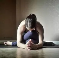 这套阴瑜伽序列，改善情绪，释放压力，让你身心轻松舒畅