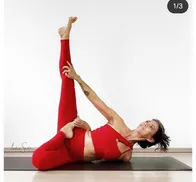 40岁以后经常练这些瑜伽体式，改善骨骼健康，让你更年轻