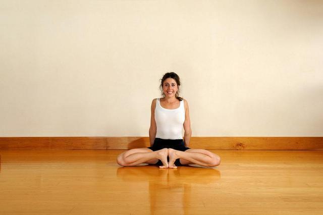 瑜伽高级坐姿体式：双脚并拢根式，你解锁了吗？