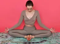 这套昆达里尼瑜伽序列，最适合女性练习，好处多多