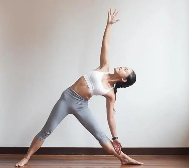 哈他瑜伽中的10个经典体式，练瑜伽的你一定要知道
