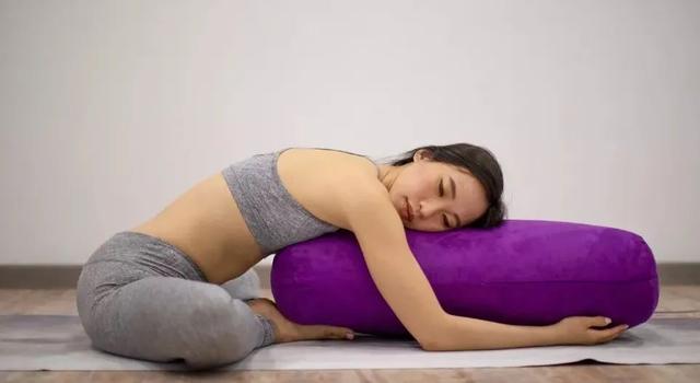 为什么要练阴瑜伽，它的益处和疗愈效果很独特！