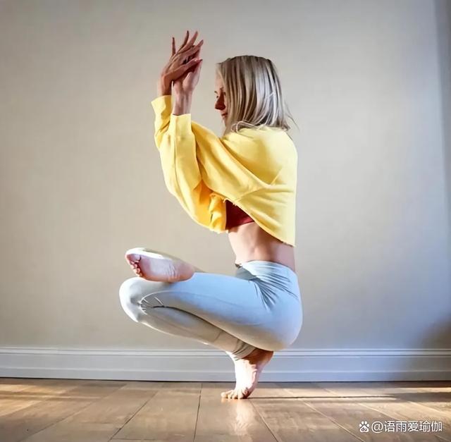 10个瑜伽平衡体式，如果能坚持30s，证明身体控制力极好！